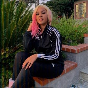 Meet your Posher, Imena